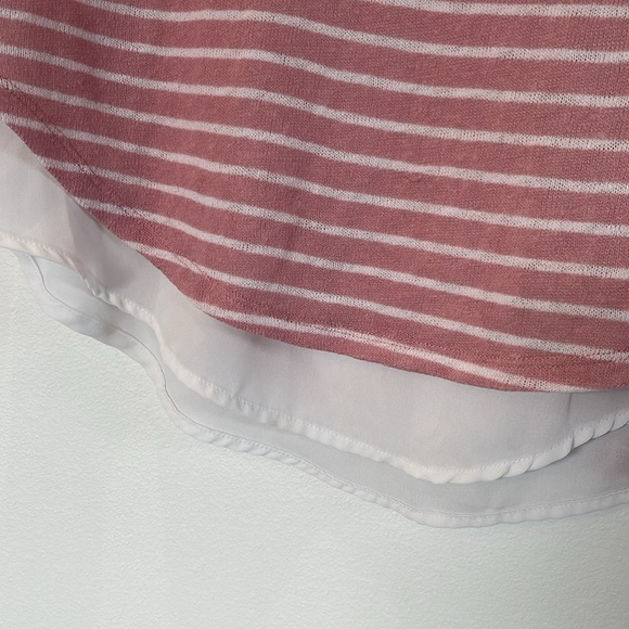 Soho New York & Company Jeans 3/4 Sleeve Blouse Split Back Pink White Stripe S - Picture 3 of 11